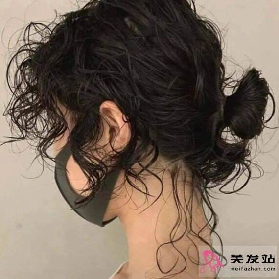 最適合出街凹造型的扎發(fā) 時髦個性輕松提升氣質(zhì)