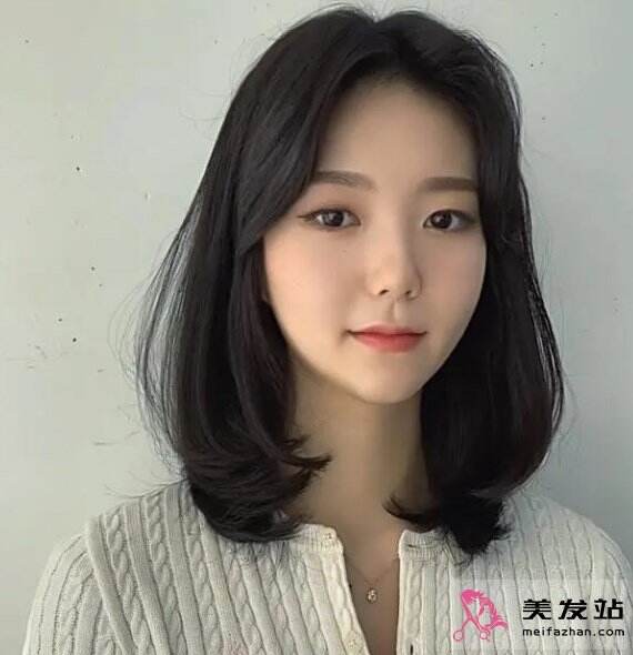 時(shí)尚減齡鎖骨發(fā) 美出氣質(zhì)免打理 時(shí)尚減齡鎖骨發(fā) 美出氣質(zhì)免打理