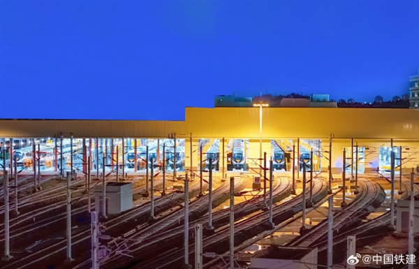 國內(nèi)首個梯田造型地鐵車輛段投入使用：整個車輛段依山而建