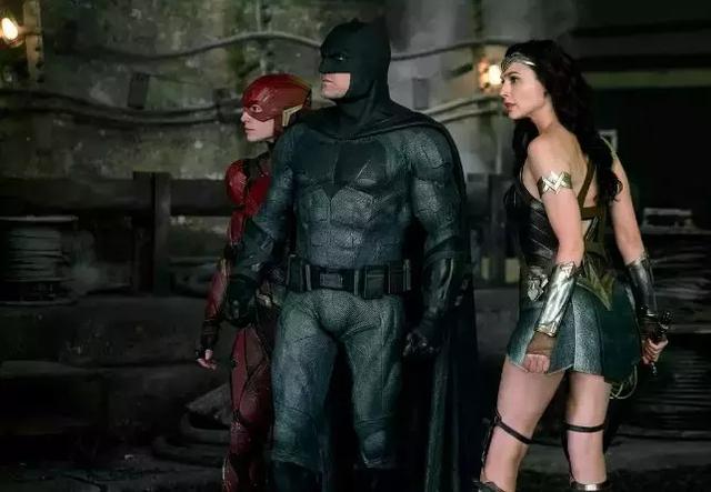 八十歲的蝙蝠俠，是永遠不老的超級英雄（八十歲的蝙蝠俠）(14)