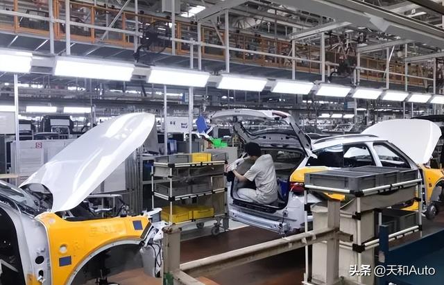 汽車故事 無數(shù)人汽車夢的起點(diǎn)，江南奧拓的兜兜轉(zhuǎn)轉(zhuǎn)（無數(shù)人汽車夢的起點(diǎn)）(7)