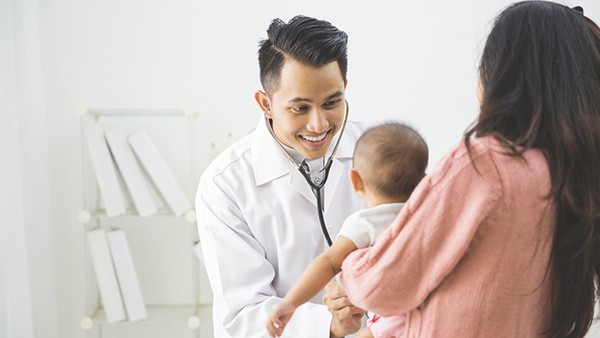 小孩握不住東西怎么辦？讓小手變巧的10種經(jīng)典玩具