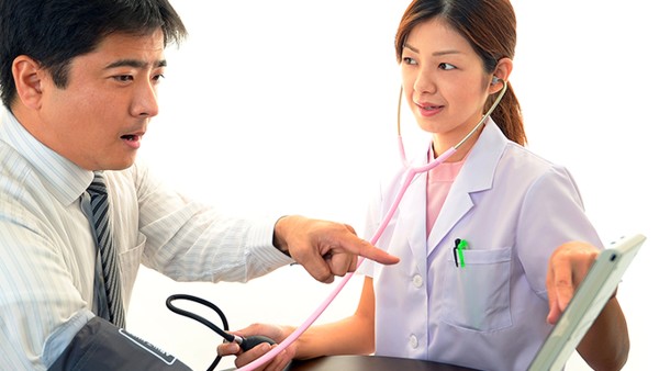 配眼鏡前是否要先檢查斜視