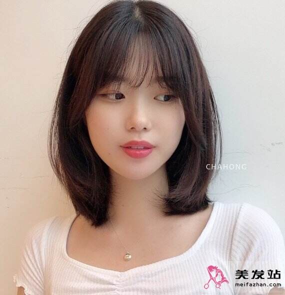 百搭免打理發(fā)型推薦 中長(zhǎng)齊肩發(fā)不挑臉型