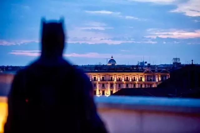 八十歲的蝙蝠俠，是永遠不老的超級英雄（八十歲的蝙蝠俠）(4)