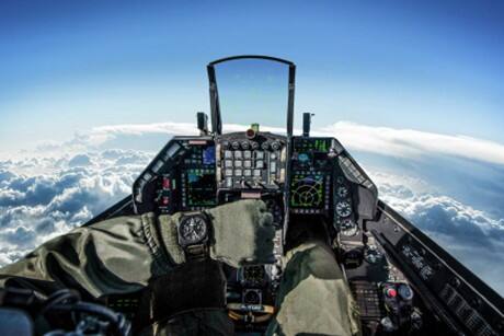 未來夢無限，征程新啟航 Bell&Ross柏萊士武漢武商MALL專賣店驚艷亮相