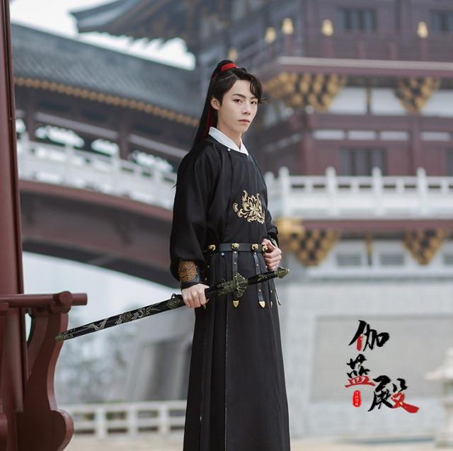 歷史悠久帥氣非常，如此 多變 的圓領(lǐng)袍，你不愛嗎（歷史悠久帥氣非常）(4)