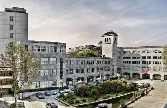 中國(guó)八大美術(shù)院校排名，第一被聯(lián)合國(guó)承認(rèn)是國(guó)內(nèi)唯一美術(shù)學(xué)院