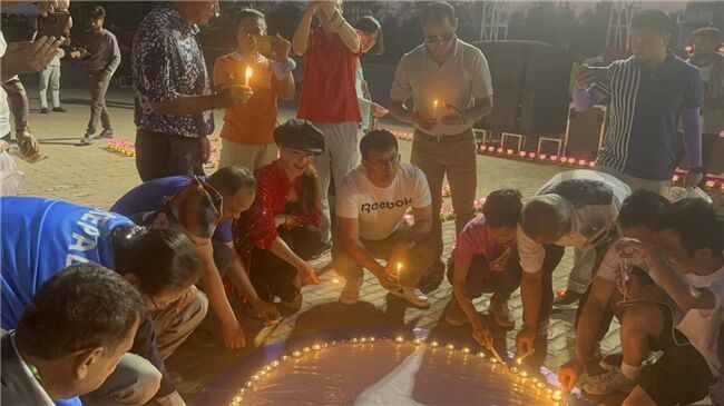 烏蘭圖雅放歌“藍(lán)毗尼國(guó)際和平音樂(lè)節(jié)” 祝中尼友誼長(zhǎng)存