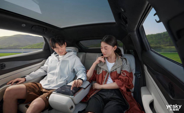 新能源汽車價(jià)格戰(zhàn)升級！騰勢N7定價(jià)激進(jìn)：堆料近乎瘋狂