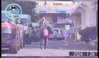 八卦媒體爆料胡夏有2個(gè)孩子 胡夏工作室發(fā)文辟謠：“假！? ?” ???