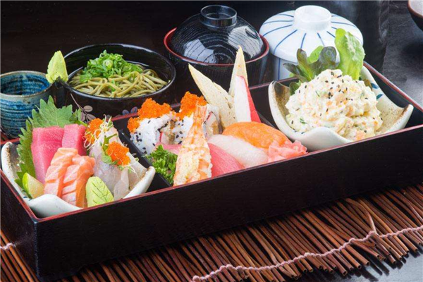 國(guó)內(nèi)最好的日本料理學(xué)院