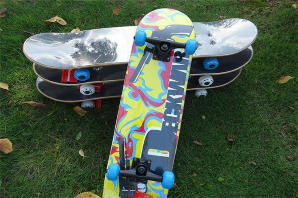 十種不適合學(xué)滑板的人 怕摔怕疼是大忌，你敢學(xué)嗎