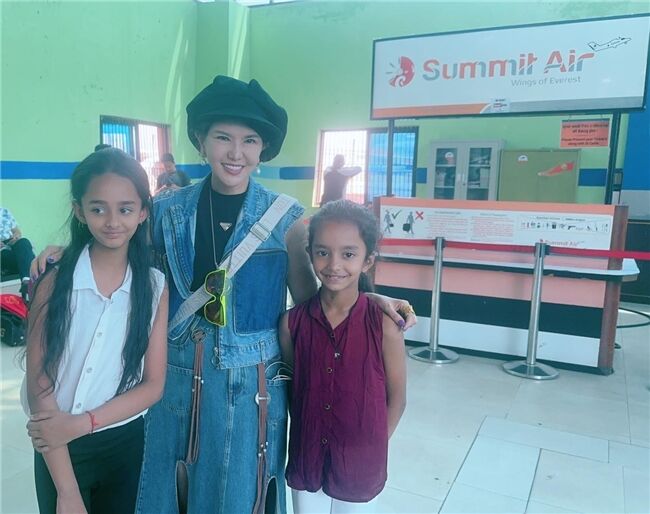 烏蘭圖雅放歌“藍(lán)毗尼國(guó)際和平音樂(lè)節(jié)” 祝中尼友誼長(zhǎng)存