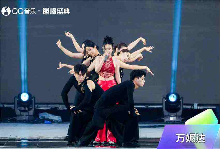 QQ音樂(lè)巔峰盛典唱響年輕聲浪，圓滿收官