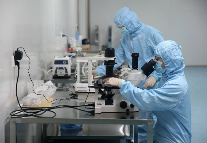 未來最穩(wěn)定的五大職業(yè) 公務(wù)員名副其實(shí)位列榜首，你是哪個職業(yè)呢