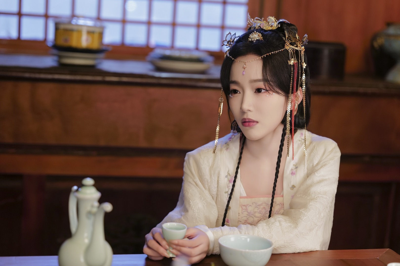 古裝互動(dòng)游戲《許愿，我要帶她們回現(xiàn)代》公布發(fā)售日