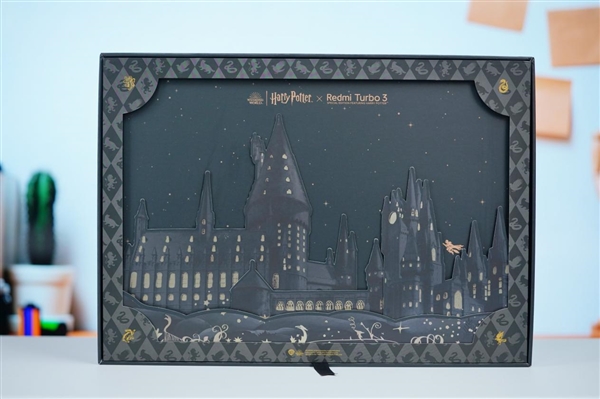 神秘感十足！Redmi Turbo 3哈利波特聯(lián)名款禮盒圖賞