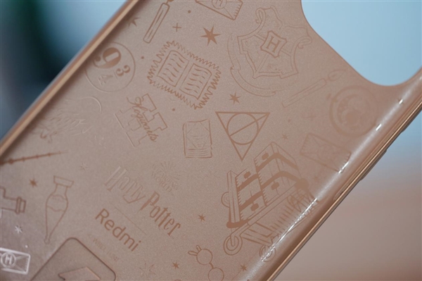 神秘感十足！Redmi Turbo 3哈利波特聯(lián)名款禮盒圖賞