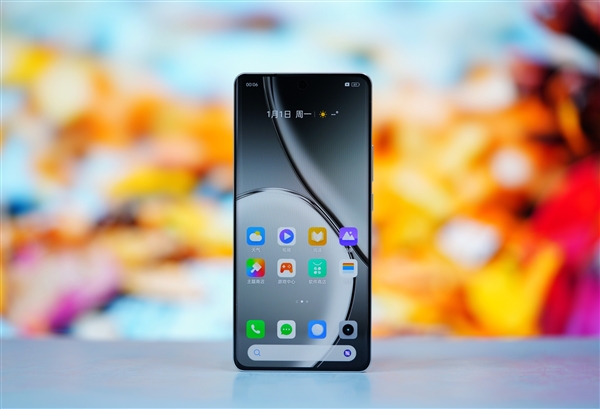 6000尼特?zé)o雙屏！realme真我GT Neo6 SE圖賞