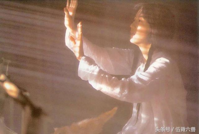 她是臺版梅艷芳，35歲事業(yè)當(dāng)紅削發(fā)為尼，1年后無奈還俗讓人唏噓（她是臺版梅艷芳）(7)