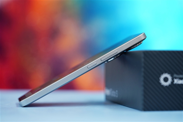 中端機(jī)首次用上驍龍8s Gen 3！Redmi Turbo 3圖賞