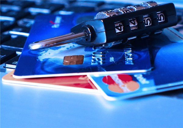 換號一定要解綁！老人注銷手機號未解綁被轉(zhuǎn)走60萬