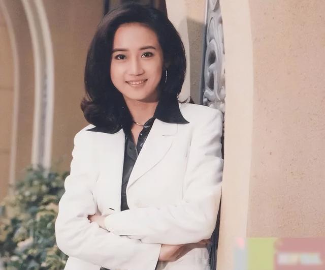 美尼姑 曾紅遍南北，搭檔梁朝偉，賈靜雯給她做配，卻突然出家（美尼姑曾紅遍南北）(3)