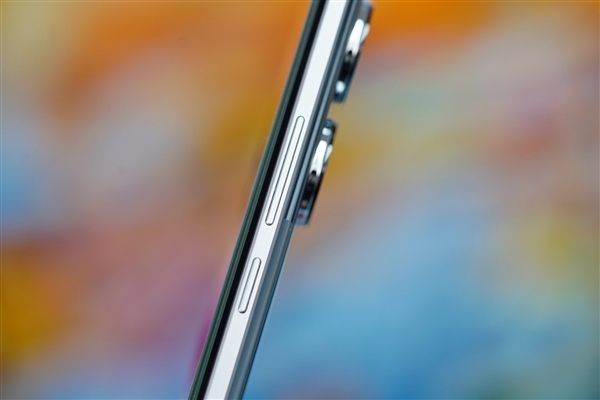 6000尼特?zé)o雙屏！realme真我GT Neo6 SE圖賞