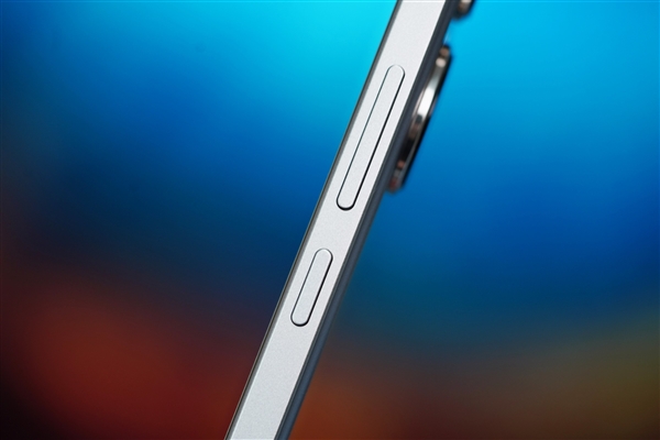 中端機(jī)首次用上驍龍8s Gen 3！Redmi Turbo 3圖賞