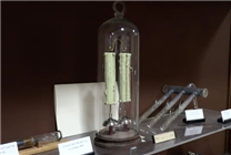 一個(gè)電鈴在牛津大學(xué)響了180多年：電池成分至今未知！