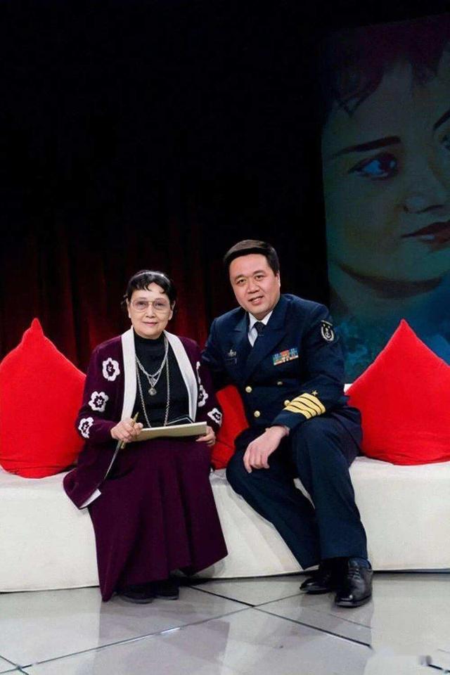 王曉棠 上世紀家喻戶曉的女將軍，60后們的女神，如今卻少有人知（上世紀家喻戶曉的女將軍）(7)