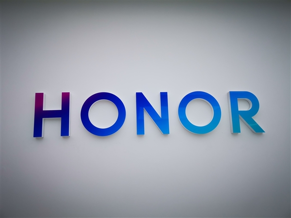 1199元起 榮耀暢玩50開啟預(yù)售：5200mAh高能電池