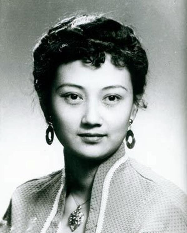 王曉棠 上世紀家喻戶曉的女將軍，60后們的女神，如今卻少有人知（上世紀家喻戶曉的女將軍）(4)