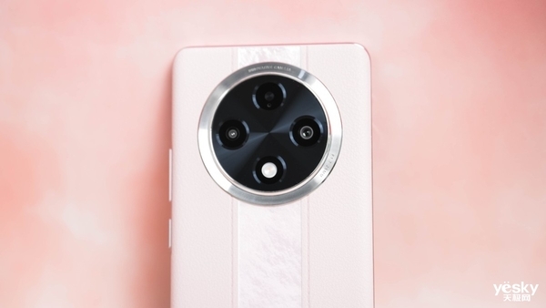 全球唯一一款滿級防水手機！OPPO A3 Pro上手