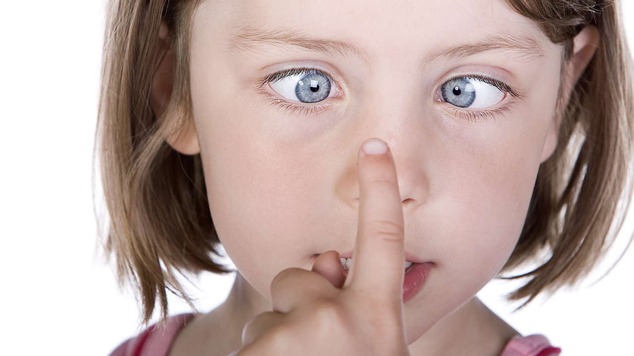 小孩子腿上長雞眼刺