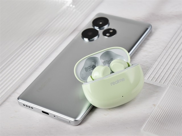 新一代旗艦射門員！真我GT Neo6 SE上手