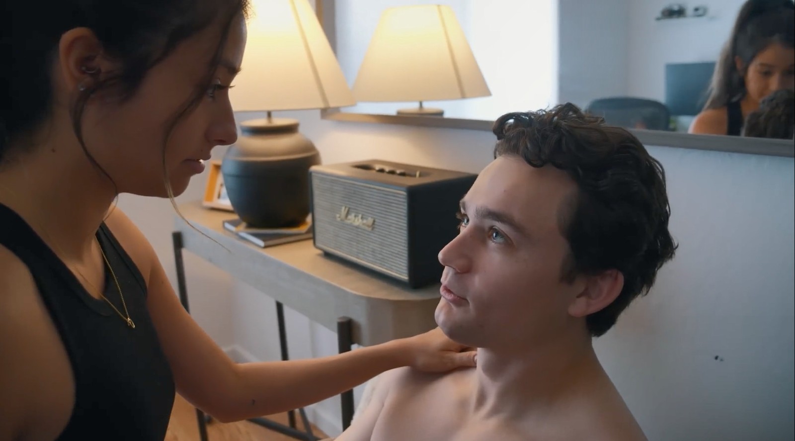 神還原，細(xì)節(jié)拉滿！粉絲用現(xiàn)實(shí)場(chǎng)景復(fù)刻《GTA6》預(yù)告片