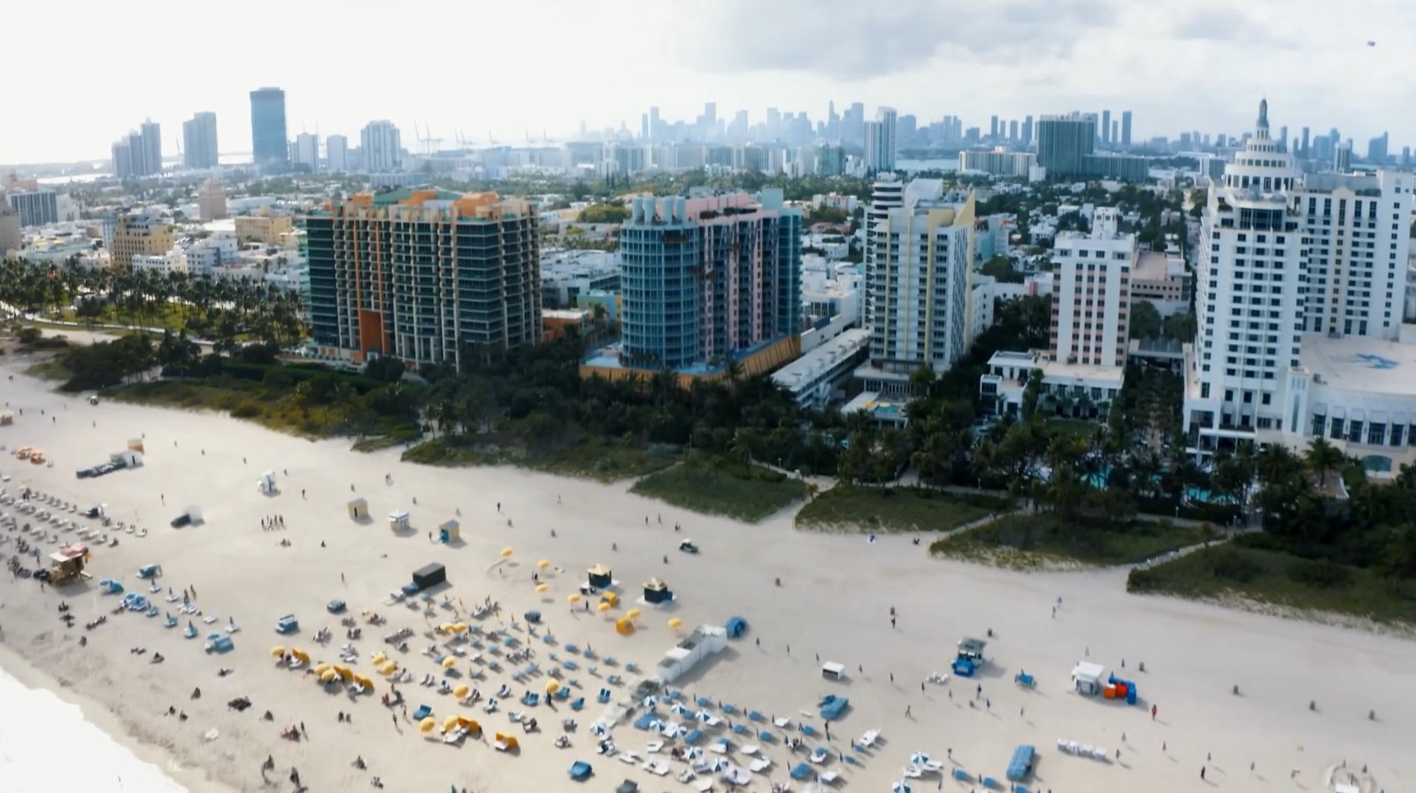 神還原，細(xì)節(jié)拉滿！粉絲用現(xiàn)實(shí)場(chǎng)景復(fù)刻《GTA6》預(yù)告片