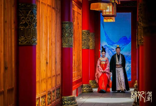 網(wǎng)劇《萌妃駕到》，一個披著古裝背景的現(xiàn)代?。ㄒ粋€披著古裝背景的現(xiàn)代?。?5)