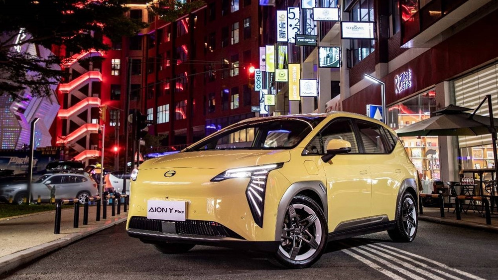 上半場拼狠勁下半場看實(shí)力，埃安Y再降1萬