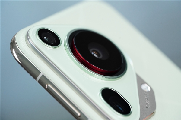 10999元！華為Pura 70 Ultra圖賞：伸縮攝像頭吸睛