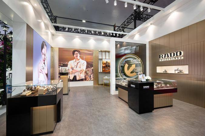 材質(zhì)大師 領(lǐng)航未來風(fēng)潮 Rado瑞士雷達(dá)表亮相2024中國國際消費(fèi)品博覽會(huì)