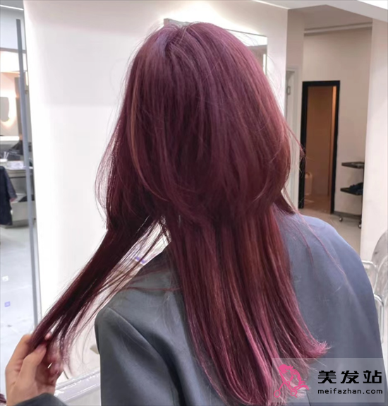 長(zhǎng)發(fā)流行發(fā)型設(shè)計(jì) 水母頭高級(jí)又減齡