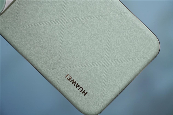 10999元！華為Pura 70 Ultra圖賞：伸縮攝像頭吸睛