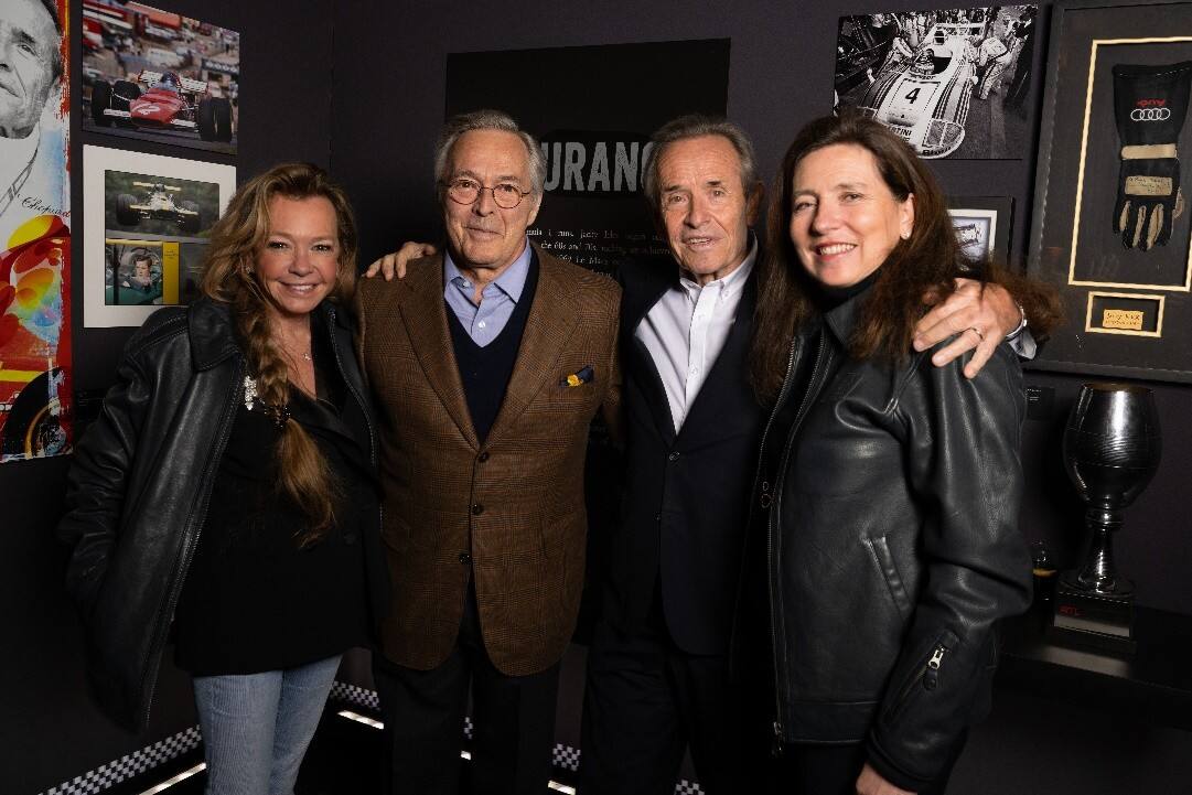 Chopard蕭邦聯(lián)合總裁卡爾-弗雷德里克·舍費爾攜手傳奇賽車手杰克·?？怂构餐視匀聞?chuàng)意合作成果 Mille Miglia Classic Chronograph JX7腕表