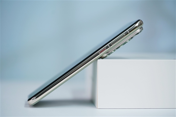 10999元！華為Pura 70 Ultra圖賞：伸縮攝像頭吸睛