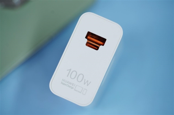 10999元！華為Pura 70 Ultra圖賞：伸縮攝像頭吸睛