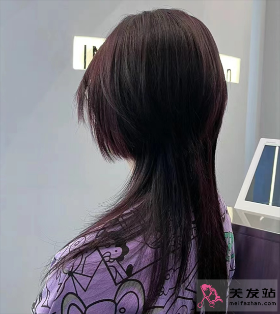 長(zhǎng)發(fā)流行發(fā)型設(shè)計(jì) 水母頭高級(jí)又減齡