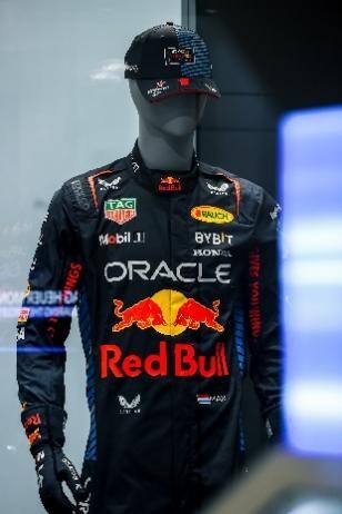 TAG HEUER 泰格豪雅開啟“追夢前行，競逐不止”先鋒限時展詮釋精準計時魅力與澎湃賽車激情的共鳴